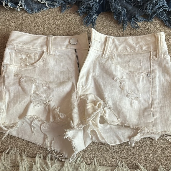 White and Jean shorts. Express and cp jeans - Picture 2 of 12